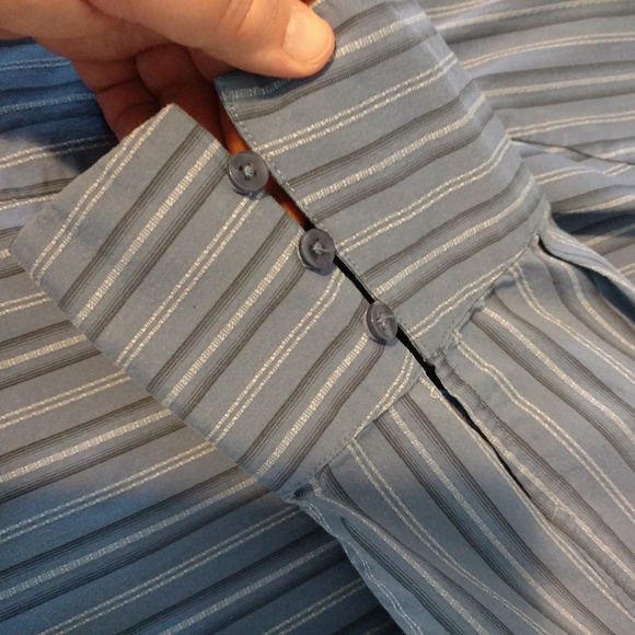 Lane Bryant Blue Pinstripe Button Down 18/20 - Picture 6 of 8